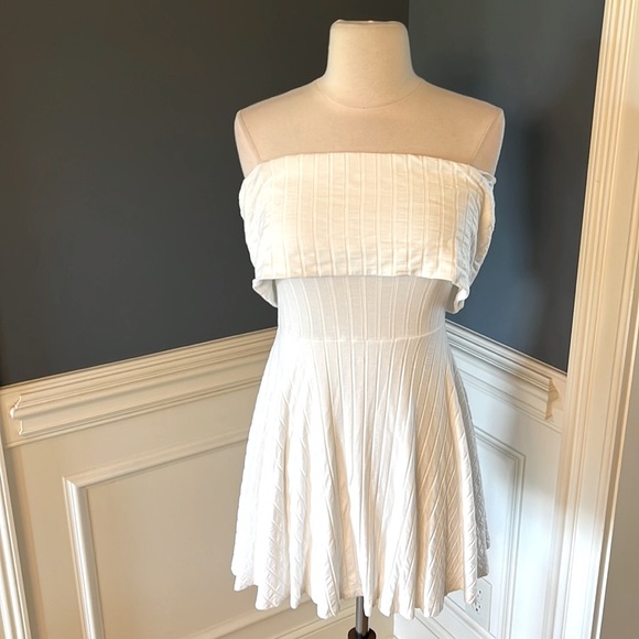 Off White Cream Dress B Original Boutique Knit A Line Medium Women Fit and Flare - Picture 1 of 12